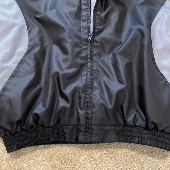 Raiders NFL Jacket - Picture 4 of 6